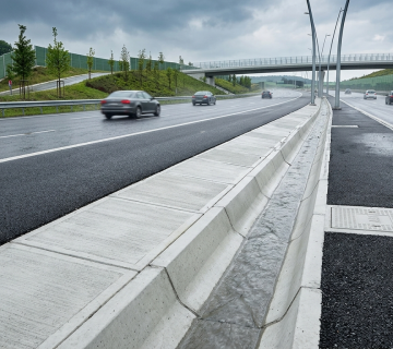 Otoyol Güvenliğinde Drenajın Önemi Beton Su Olukları ile Kızaklama (Aquaplaning) Riskini Önleme İES Galvaniz